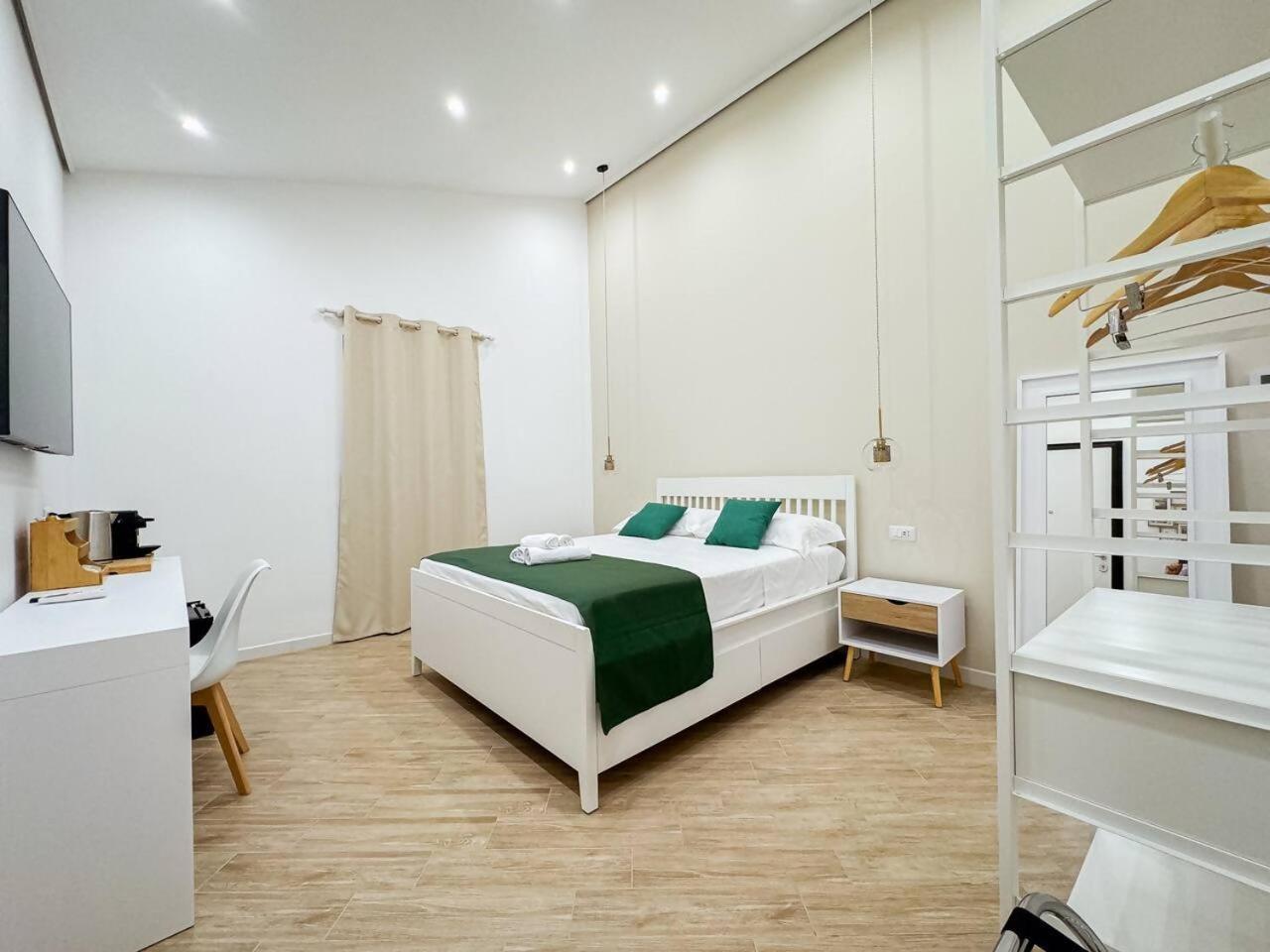 Giandra Rooms And Garden Messina Esterno foto